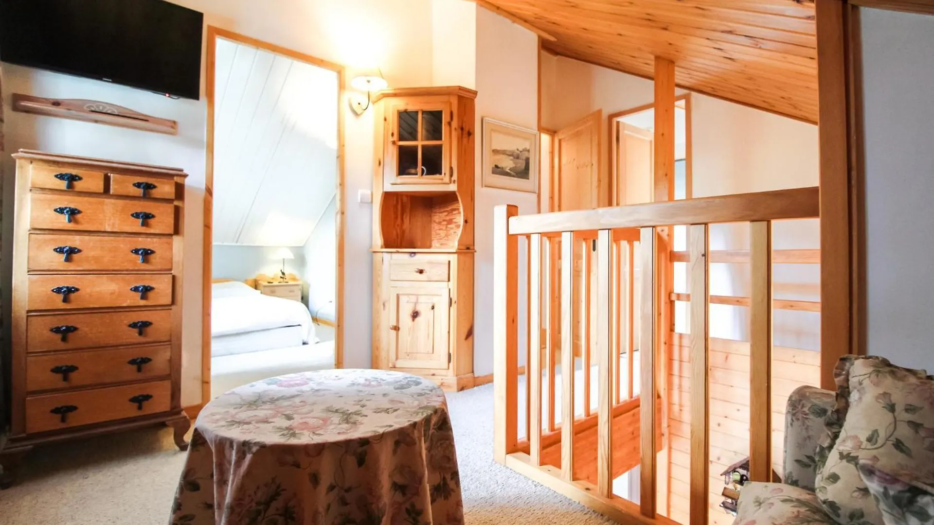 Chalet Charming 4-Bed Chalet, Mountain Views, Double Garage Flaine France